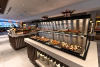 um buffet com muitos tipos diferentes de comida em VONRESORT Abant em Dereceören