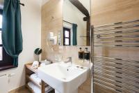 Koupelna v ubytování Hotel Latrán