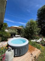 Vonkajšia záhrada v ubytovaní La bastide