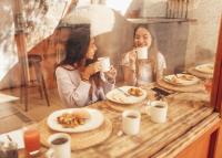 Jídlo v hotelu nebo okolí