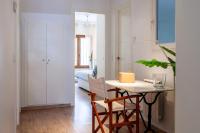 The floor plan of Spacious apartment with city view in Llafranc - 98 m²