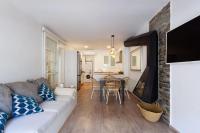 The floor plan of Spacious apartment with city view in Llafranc - 98 m²