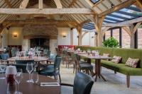 Posezení v ubytování Boys Hall