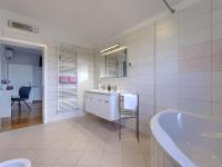 Koupelna v ubytování Villa Anastasia by Interhome
