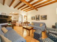 Część wypoczynkowa w obiekcie Holiday Home Cas Frare ESB100 by Interhome