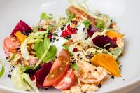 Jídlo v hotelu nebo okolí