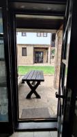 Patio nebo venkovní prostory v ubytování Aura house