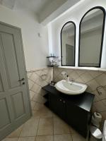 Kúpeľňa v ubytovaní Podgora Experience Suite with jacuzzi