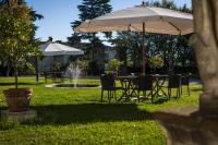 A garden outside Hotel Villa Cornér Della Regina