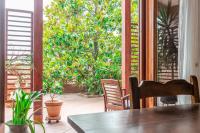 Vonkajšia záhrada v ubytovaní Italian Experience-Villa Rosso Corbezzolo