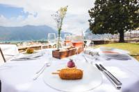 Jídlo v hotelu nebo okolí