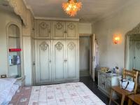 Postel nebo postele na pokoji v ubytování VIP Presidential Area - الكوربة بجوار قصر الرئاسة