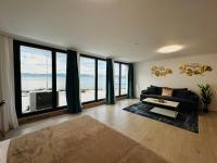 Posezení v ubytování PARADISO 'В' - 107 Panoramic Sea View Large STUDIO Nessebar