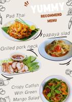 Jídlo v hostelu nebo okolí