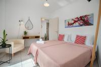 Postel nebo postele na pokoji v ubytování Babilia central appartment suites Limenas Hersonisou
