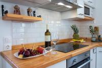 Kuchyň nebo kuchyňský kout v ubytování Babilia central appartment suites Limenas Hersonisou