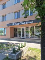 Budova, v ktorej sa hotel nachádza