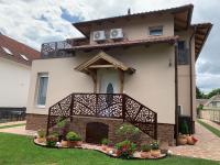 Budynek, w którym mieści się apartament