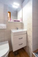 Koupelna v ubytování Apartments by the sea Jadranovo, Crikvenica - 16739