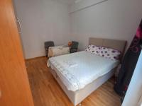 Postel nebo postele na pokoji v ubytování flower apartment-Hilton-US embassy