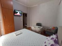 Postel nebo postele na pokoji v ubytování flower apartment-Hilton-US embassy