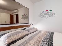 Postel nebo postele na pokoji v ubytování Room Tai - Spacious and Comfy with Private Terrace