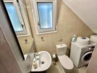 A bathroom at Lime House Corfu