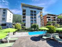 Bazén v ubytování Hotel Nessi Locarno nebo v jeho okolí