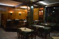 Hotel Hani Zisiにあるレストランまたは飲食店