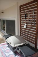 Kúpele alebo wellness v ubytovaní Rafia Loft Loutraki - Heated Pool & Billiard I Beach