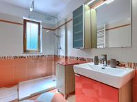 Kúpeľňa v ubytovaní Holiday Home Starci by Interhome