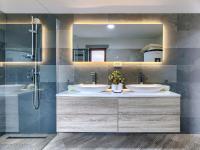 Kúpeľňa v ubytovaní Holiday Home Starci by Interhome