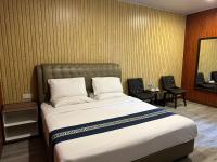 SS Hotel Serembanにあるベッド
