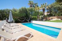 Bazén v ubytování Villa Belinda by Sonne Villas nebo v jeho okolí