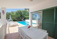 Bazén v ubytování Villa Belinda by Sonne Villas nebo v jeho okolí
