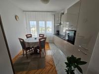 Kuchyňa alebo kuchynka v ubytovaní Apartments Tara, Šibenik - Mandalina