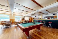 Biliár nebo kulečník v ubytování Gadmen Alpenrose, Switzerland