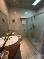 Zuut hotelにあるバスルーム