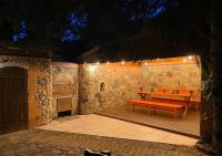 Patio alebo iná vonkajšia časť ubytovania AquaHouse Zamkowe