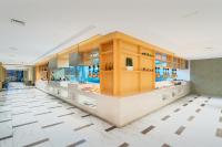 Nápoje v ubytování Holiday Inn Dujiangyan Ancient Town by IHG