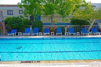Bazén v ubytování Green Bungalows Hotel Apartments nebo v jeho okolí
