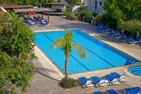 Bazén v ubytování Green Bungalows Hotel Apartments nebo v jeho okolí