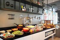 Jídlo v hotelu nebo okolí