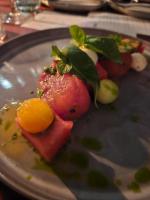 Hrana v oz. blizu hotela