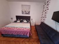 Posteľ alebo postele v izbe v ubytovaní Apartments Kapelica