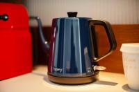 UrCove By HYATT Chengdu Wenshu Monasteryにあるコーヒーまたはお茶