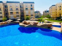 Bazén v ubytování Mountain View Hyde park luxury villa nebo v jeho okolí