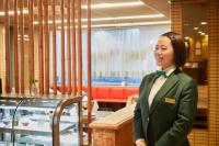 Členové personálu v ubytování Hotel Continental Fuchu