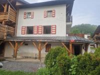 Budynek, w którym mieści się apartament