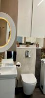 Kúpeľňa v ubytovaní Uroczy apartament 2 osobne pokoje Marina Royal Palace